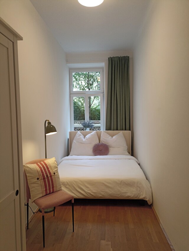 170sqm ウィズ プライベート ガーデン, 9 ベッドルームズ, 2 キッチンズ