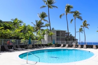 エンジョイ ザ サンセット オーシャン フロント 1 ベッドルーム アパートメント ウィズ プール オンサイト