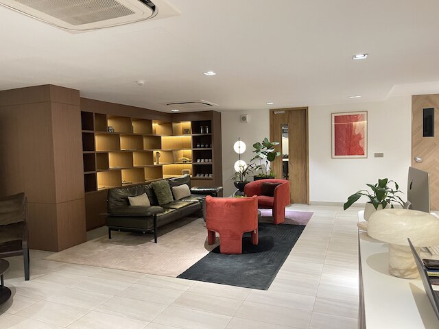 ヴェレア アット ローズ アップル スクエア