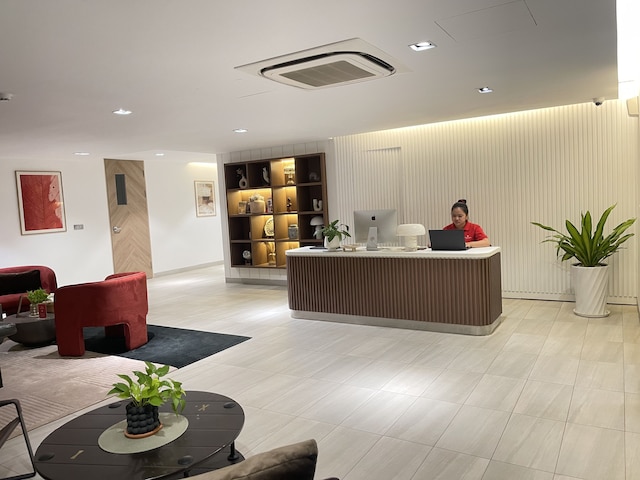 ヴェレア アット ローズ アップル スクエア