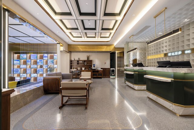 Nostalgia Hotel(Beijing Panjiayuan Antique Market )