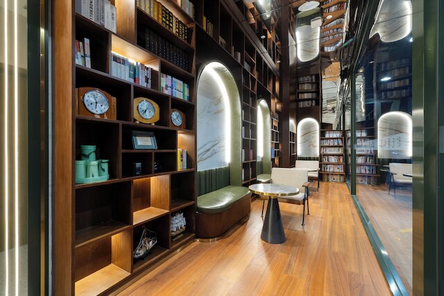 Nostalgia Hotel(Beijing Panjiayuan Antique Market )