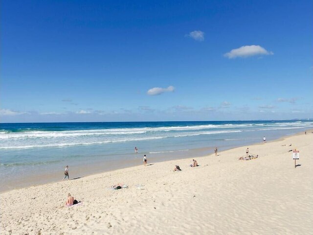 ビーチ サイド アパートメント