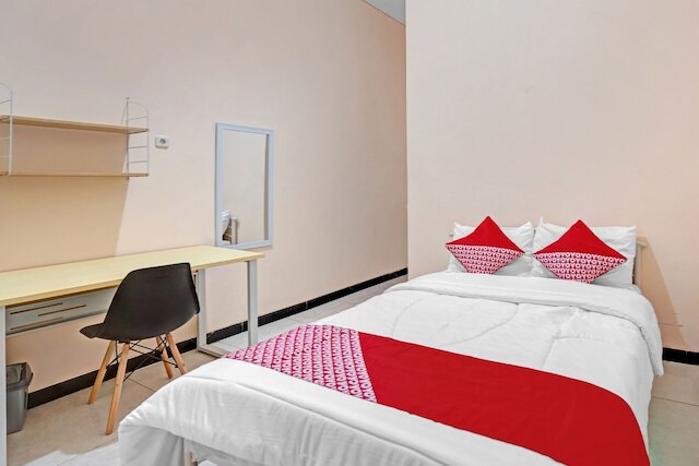 OYO ライフ 90649 ラジャ レジデンス シャリア