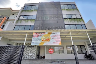 OYO ライフ 90649 ラジャ レジデンス シャリア