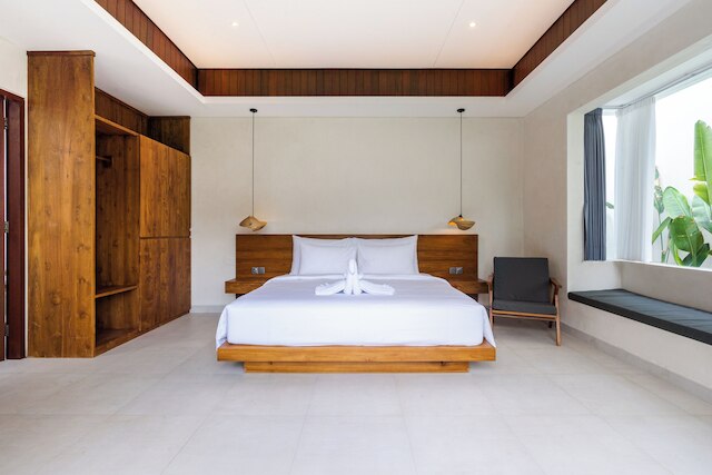 J4 ヴィラズ サヌール