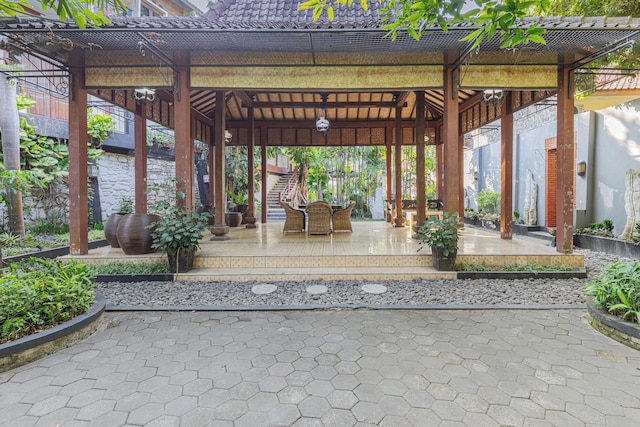 ポンドック ガジャ ホテル