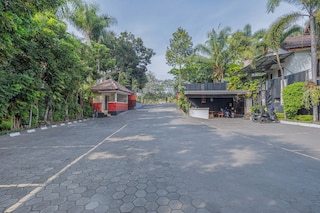 ポンドック ガジャ ホテル