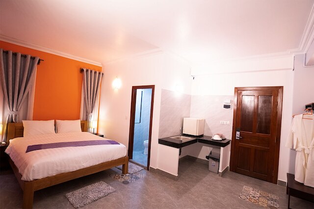 ダウンペン パレス ブティック