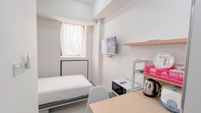 グッド アンド シンプリー スタジオ (ノー キッチン) アット アパートメント バンダラヤ - タラサ シティ マカッサル