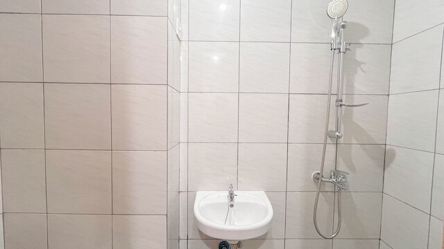 グッド アンド シンプリー スタジオ (ノー キッチン) アット アパートメント バンダラヤ - タラサ シティ マカッサル