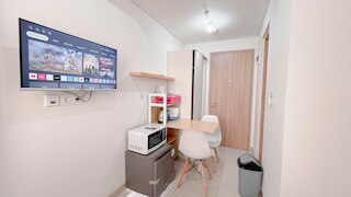 グッド アンド シンプリー スタジオ (ノー キッチン) アット アパートメント バンダラヤ - タラサ シティ マカッサル