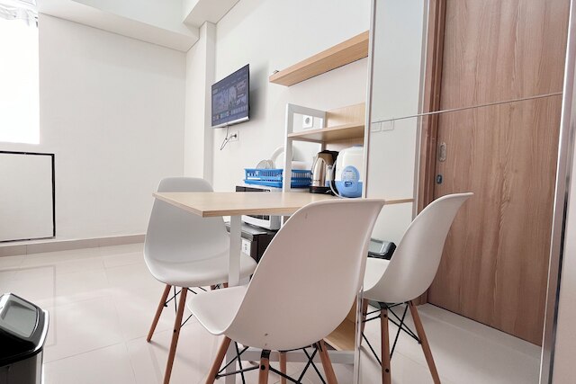 クリーン スタジオ (ノー キッチン) バンダラヤ - タラサ シティ マカッサル アパートメント