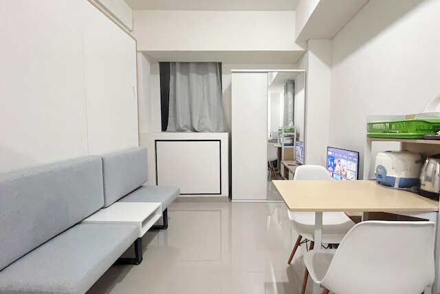 フル ファーニッシュド スタジオ (ノー キッチン) バンダラヤ - タラサ シティ マカッサル アパートメント