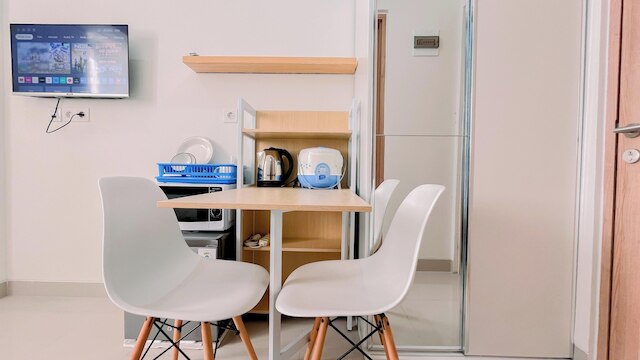 グッド アンド コンフィ スタジオ (ノー キッチン) バンダラヤ - タラサ シティ マカッサル アパートメント