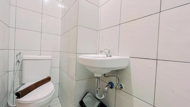 ファンシー アンド ナイス スタジオ (ノー キッチン) アパートメント バンダラヤ - タラサ シティ マカッサル