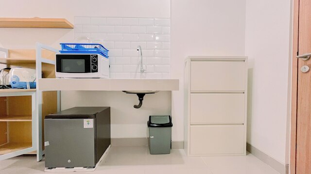 ウォーム アンド コンフィ スタジオ アパートメント (ノー キッチン) バンダラヤ - タラサ シティ マカッサル