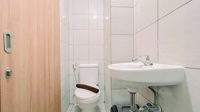 ウォーム スタジオ (ノー キッチン) アパートメント バンダラヤ - タラサ シティ マカッサル