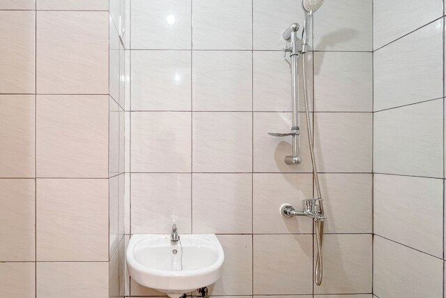 グッド アンド シンプリー スタジオ (ノー キッチン) バンダラヤ - タラサ シティ マカッサル アパートメント