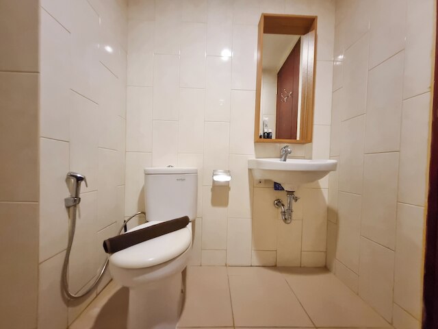 レストフル スタジオ (ノー キッチン) アット マタラム シティ アパートメント