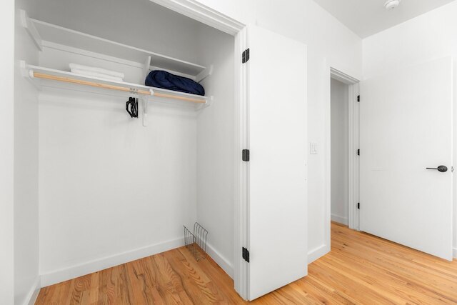 2ベッドルーム イースト オースティン コンド フリー パーキング