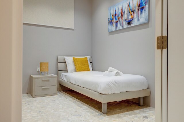 プレミア シーフロント リビング: ウルトラ ラグジュアリー イン スリーマ