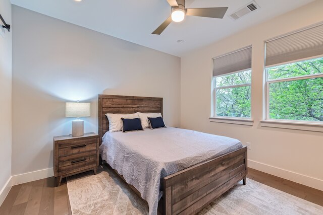 オフ ザ フック オースティン + シック 2 ベッドルーム リトリート + ファイアピット