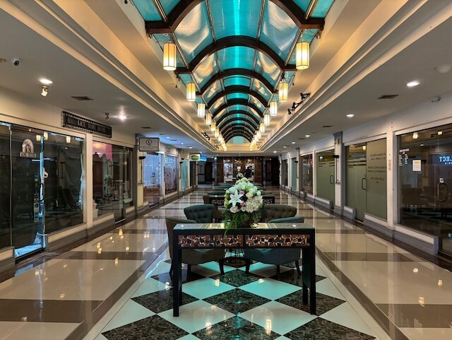 ピース プール BNB ファミリー アンド フィーメイル オンリー