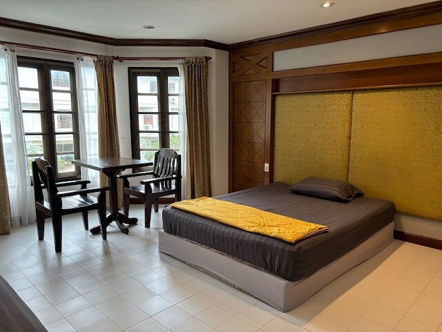 ピース プール BNB ファミリー アンド フィーメイル オンリー