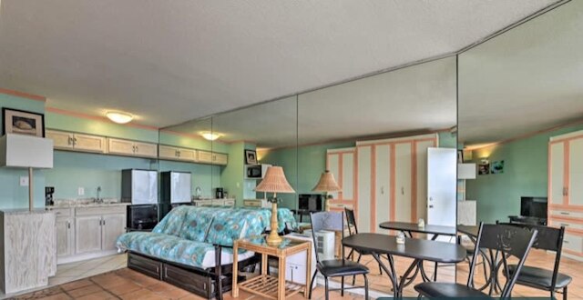 アブソリュート ビーチ - シー ビュー アット シンフォニー ビーチ クラブ