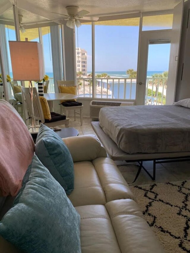 ビーチ ブレスド - シービュー アット シンフォニー ビーチ クラブ