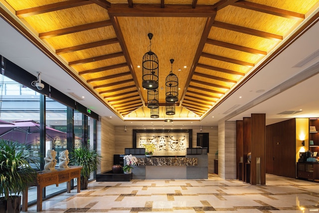 SSAW Boutique Shanghai South Xuhui RiYueGuang