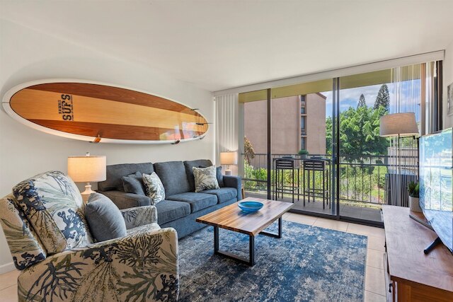 パシフィック ショアーズ A212 2 ベッドルーム コンド