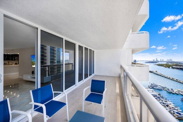 ベイフロント ヘブン イン マイアミ