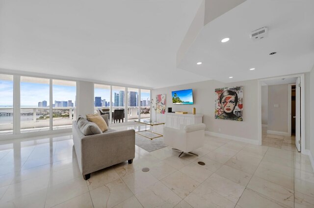 シティ アンド ベイ ビュー コンド - ウォーク トゥ サイエンス ミュージアム