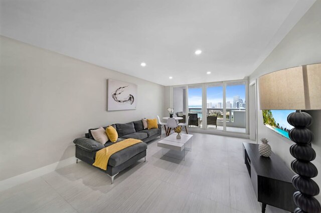 シティ バイブス オーシャン ビュー ネクスト トゥ アート バーゼル