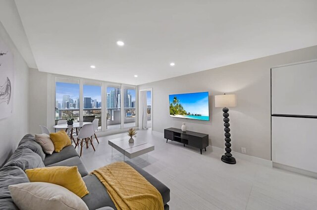 シティ バイブス オーシャン ビュー ネクスト トゥ アート バーゼル