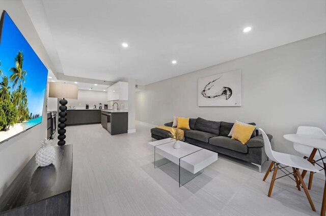 シティ バイブス オーシャン ビュー ネクスト トゥ アート バーゼル