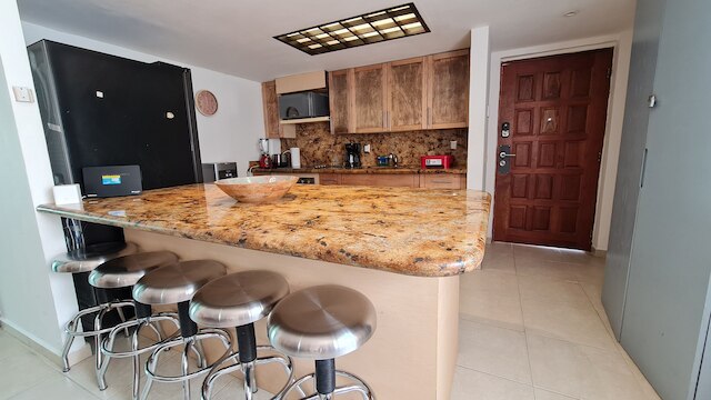 ファンタスティック ファミリー ヴィラ オン ザ ベスト ビーチ