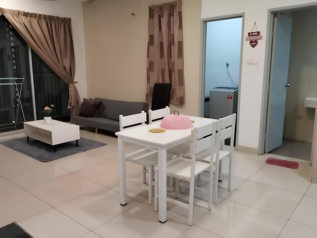 アリフ アベニュー 0905 バイ ナトル