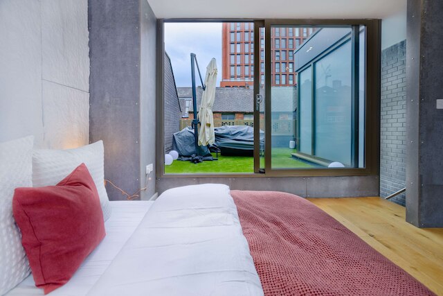 タウンハウス イースト バイ カサシティ