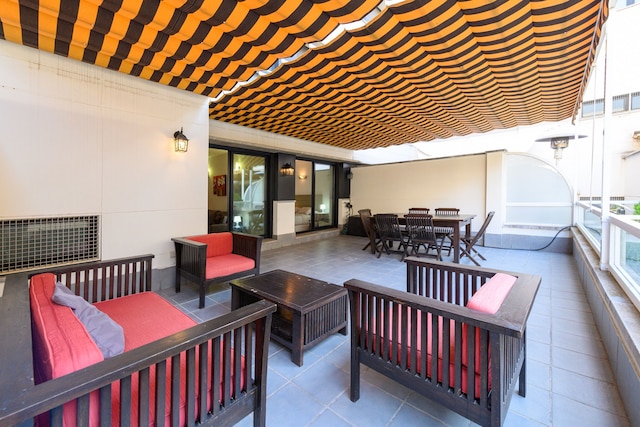 M Sod11 モデルノ アパルタメント ファミリアル コン テラサ