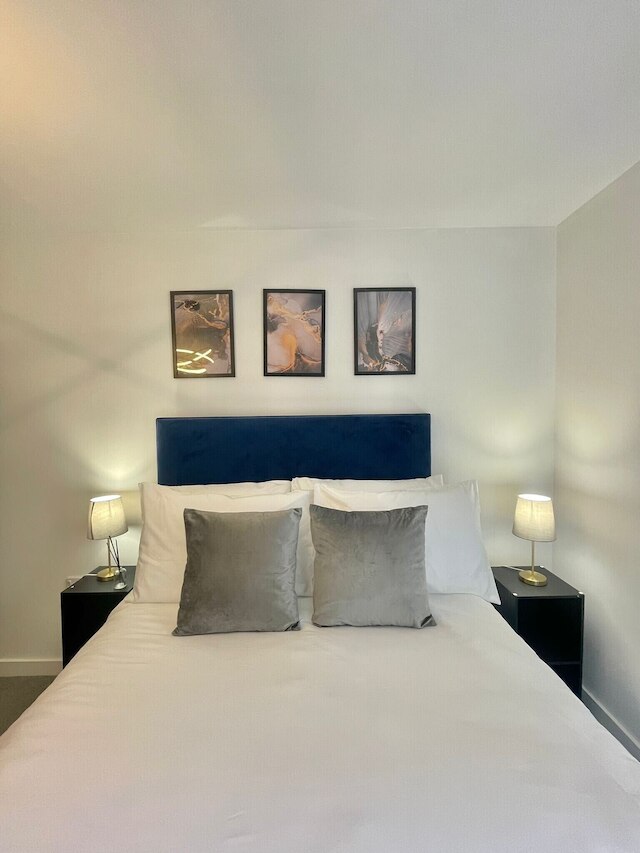 ベッド2バスルーム - 10ミニッツ フロム シティセンター & キーズ