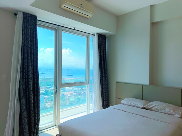 2 Bedroom Mactan Newtown Beach Condo