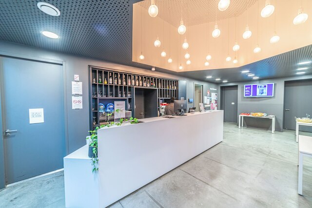 ブレイク アンド ホーム ラ メゾン デ シェルシュール