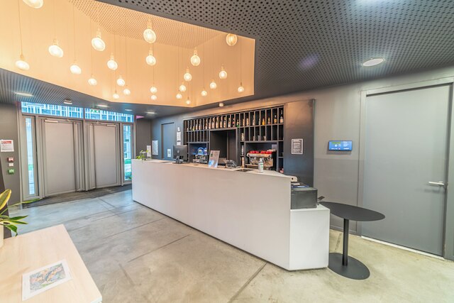 ブレイク アンド ホーム ラ メゾン デ シェルシュール