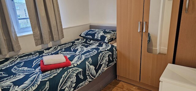 2 ベッド フラット - スリープス 4 - パーキング - バルコニー - WiFi