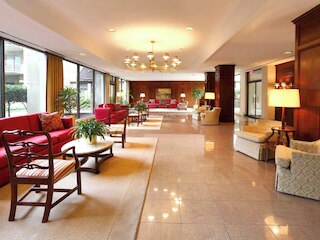 バートン パーク ビュー アパートメンツ