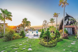 チェマラ ヒルズ ウルワツ, ザ リザーブ - コテージズ & ヴィラズ