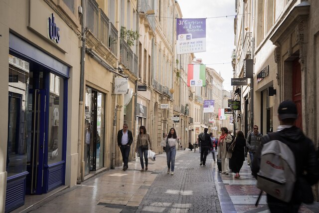 レ ジャルダン ドゥ リュクソン - プルミエール コンシェルジュリー